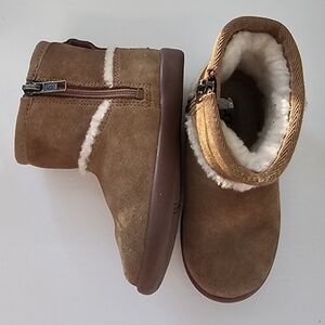 Baby UGG Boots With Side Zipper Brown Size 7